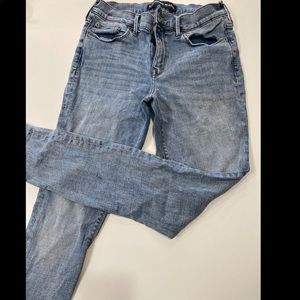 Express Jeans.